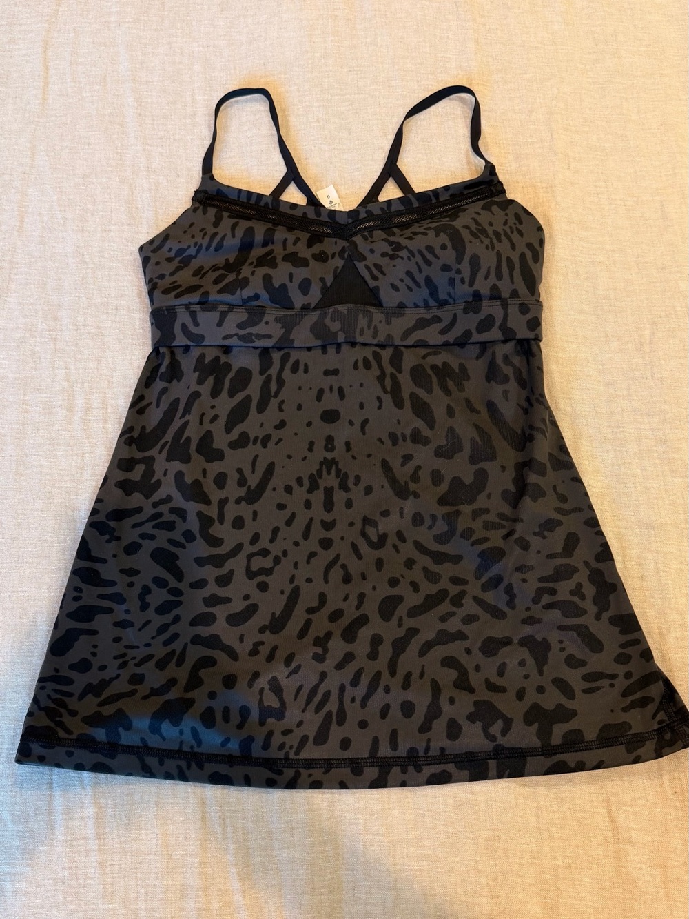 Lululemon Animal Print black and charcoal Strappy Mesh Tank Built In Bra Size 6